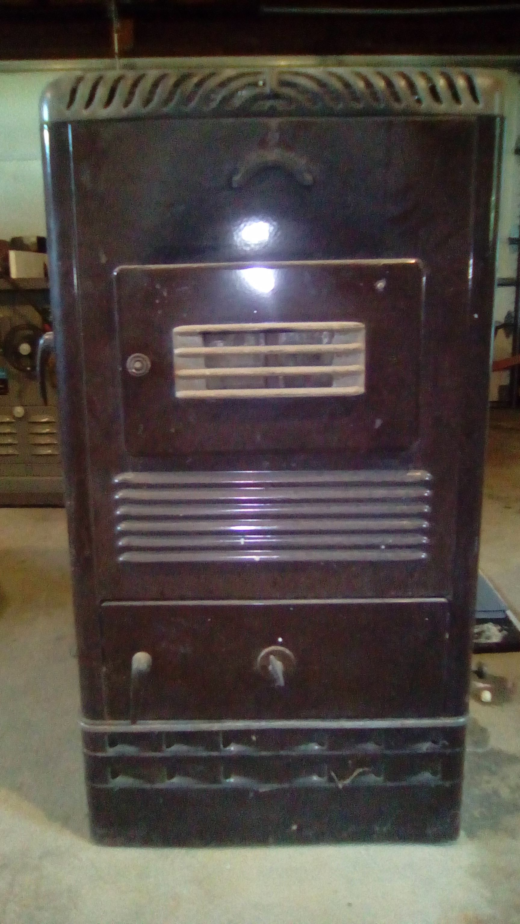 Estate Heatrola coal stove