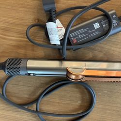 Dyson Airstrait™ straightener (Nickel/Copper) USED ONCE