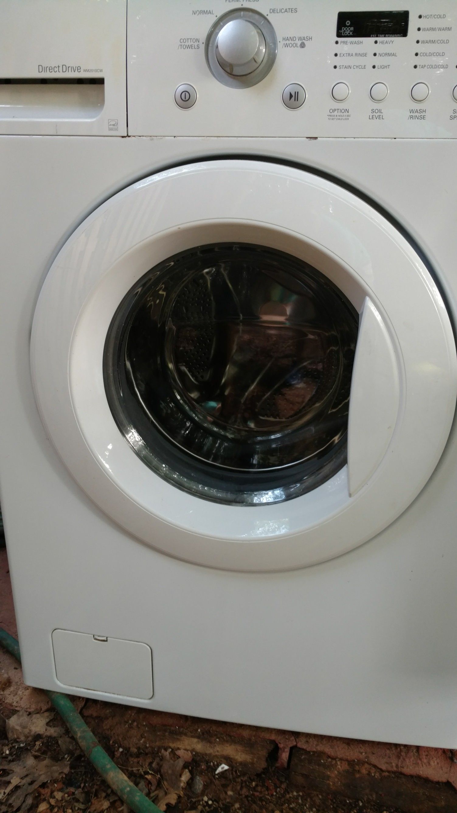 LG washer and GE gas dryer