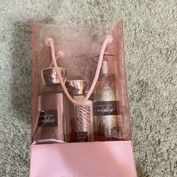 Bath & Body Work Set for Her !