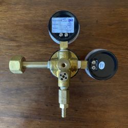 🍺 NEW Carbonated Water or Draft Beer Taprite T742 Primary Double Gauge CO2 Brass Regulator