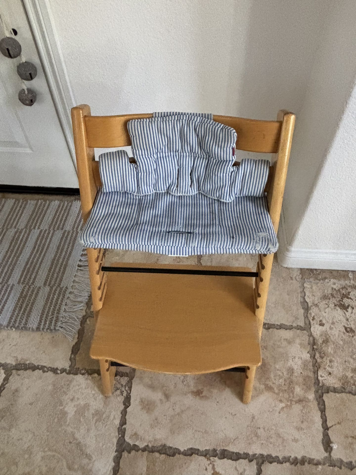 kid StokkeTripp Trapp Chair