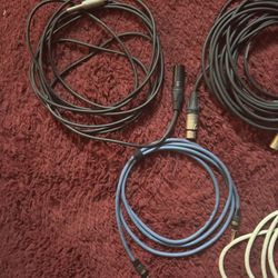 guitar and mic cables 