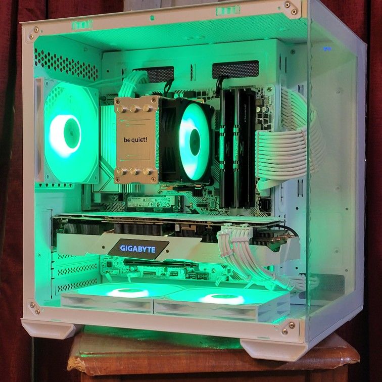 White Gaming PC ⭐ Custom Build