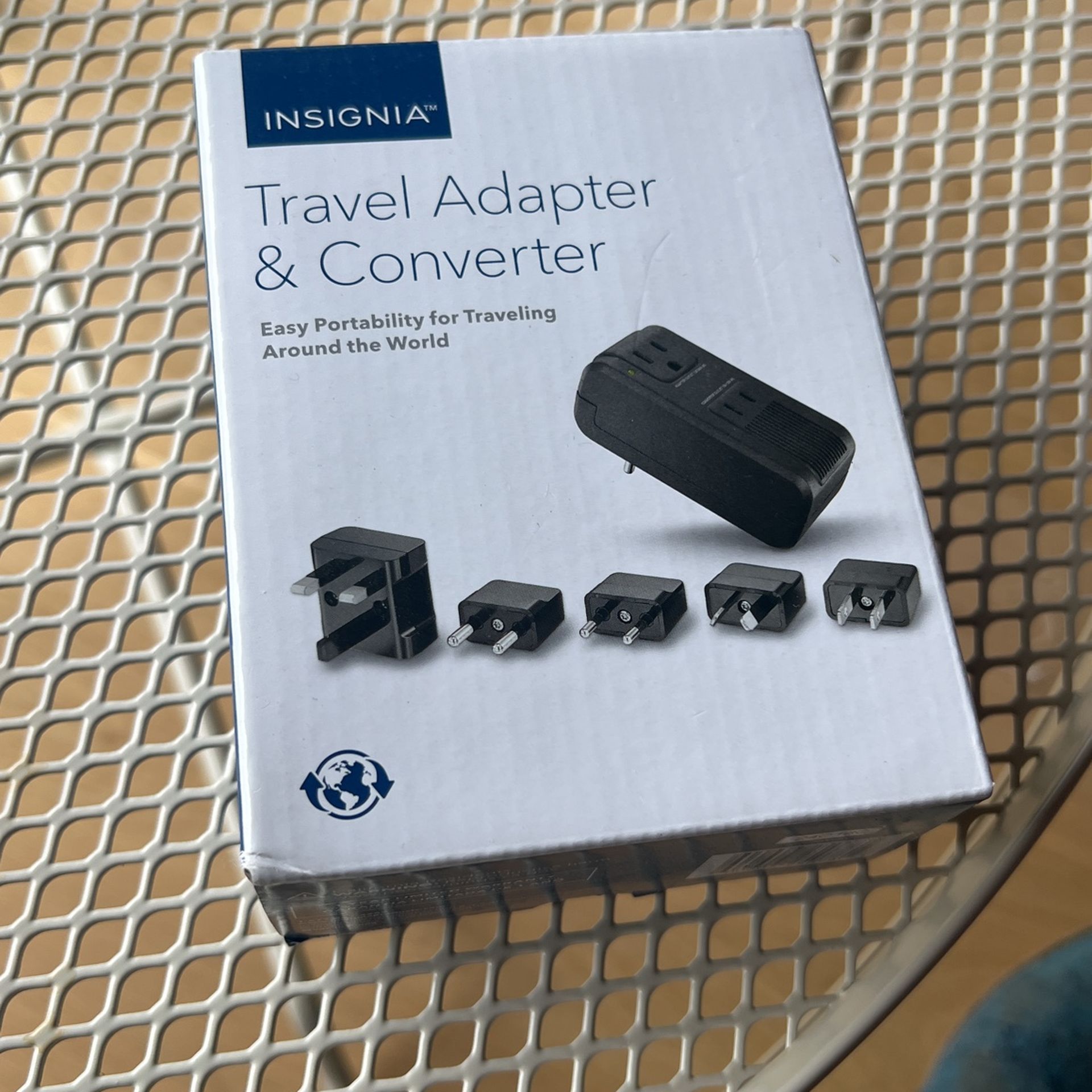 Insignia Travel Adaptor And Converter