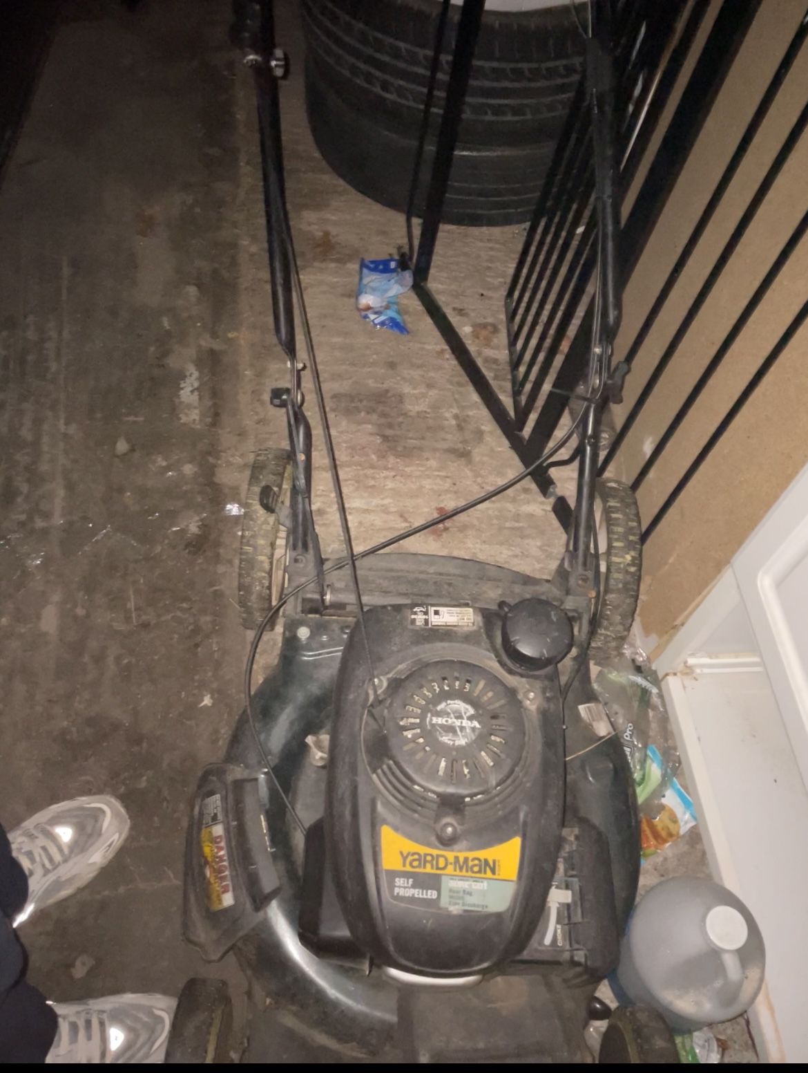 Yard man Lawnmower