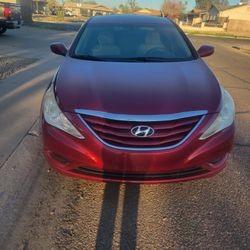 Hyundai  Sonata 2011
