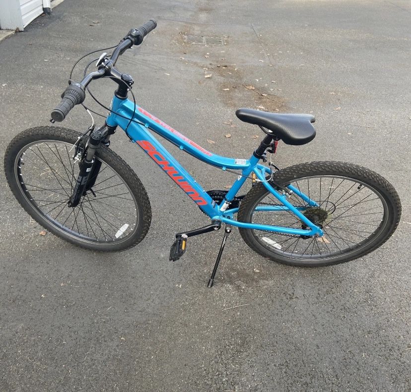 Schwinn Women's Timber Trail AL 26 in Mountain Bike