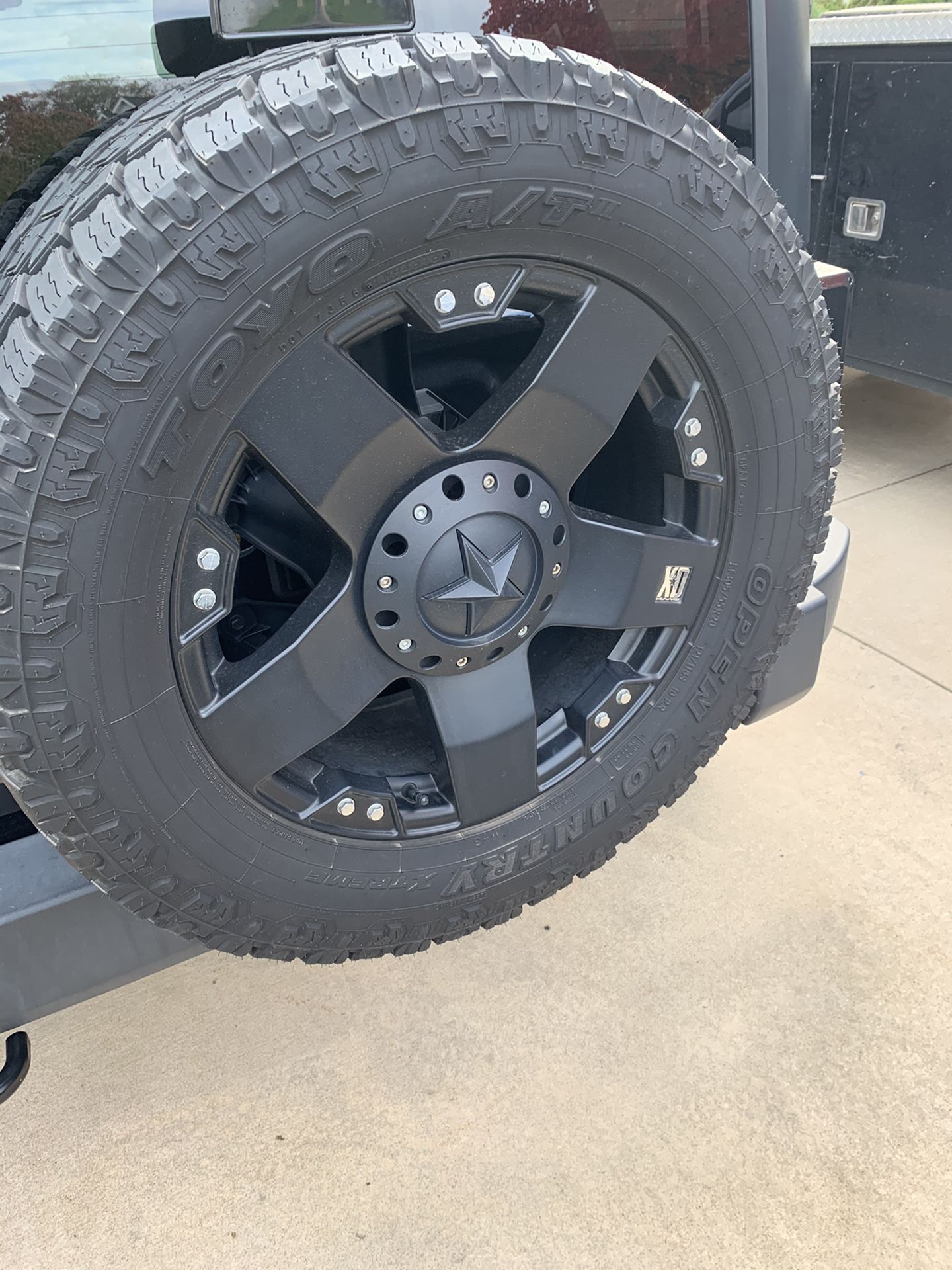Rockstar wheels and tires for Jeep
