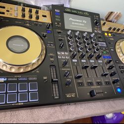 PIONEER XDJ-XZ