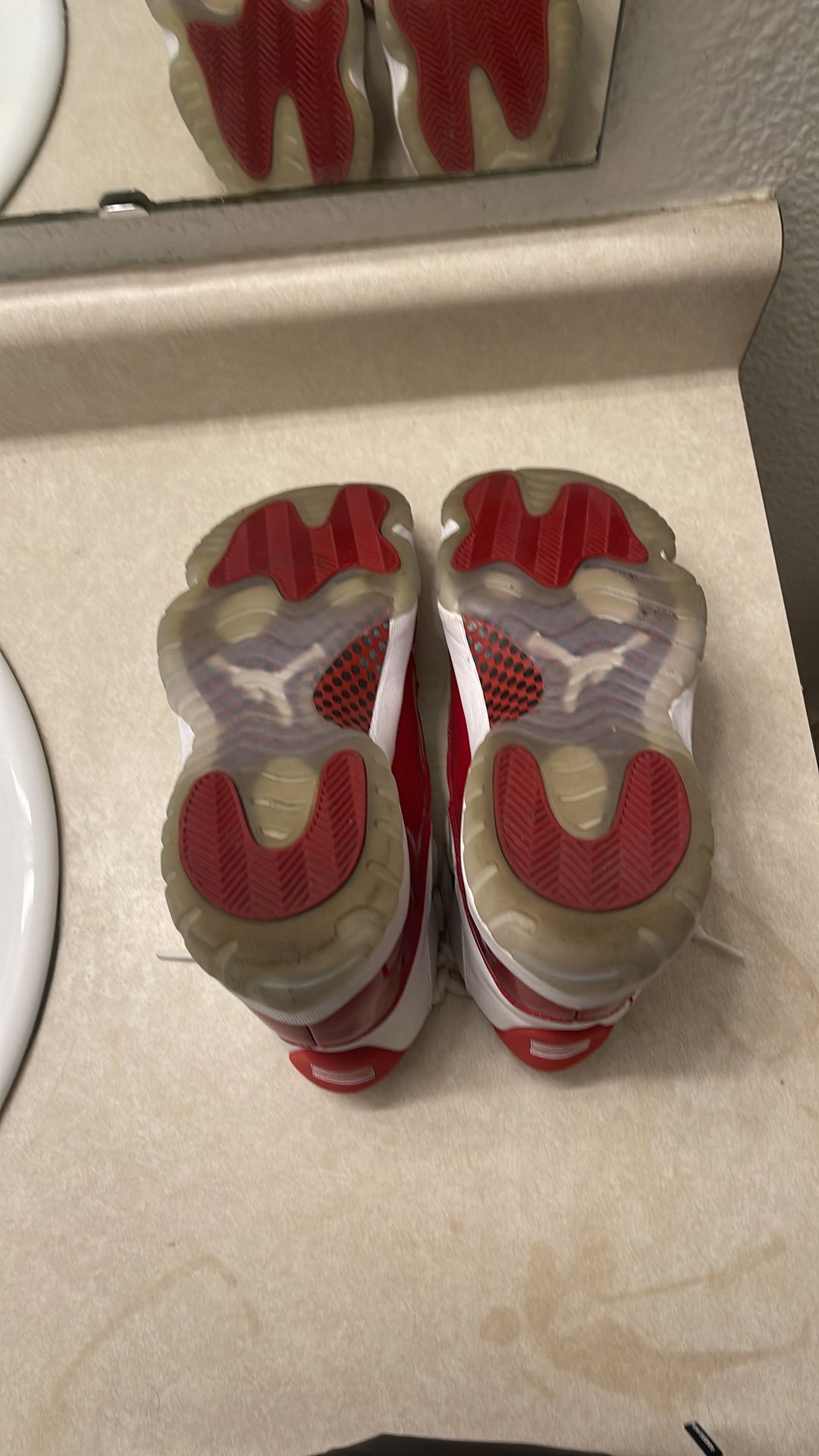 Jordan 11 cherry’s