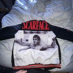 Doesn’t Fit Me But It’s Real Nice And Never Wore It 