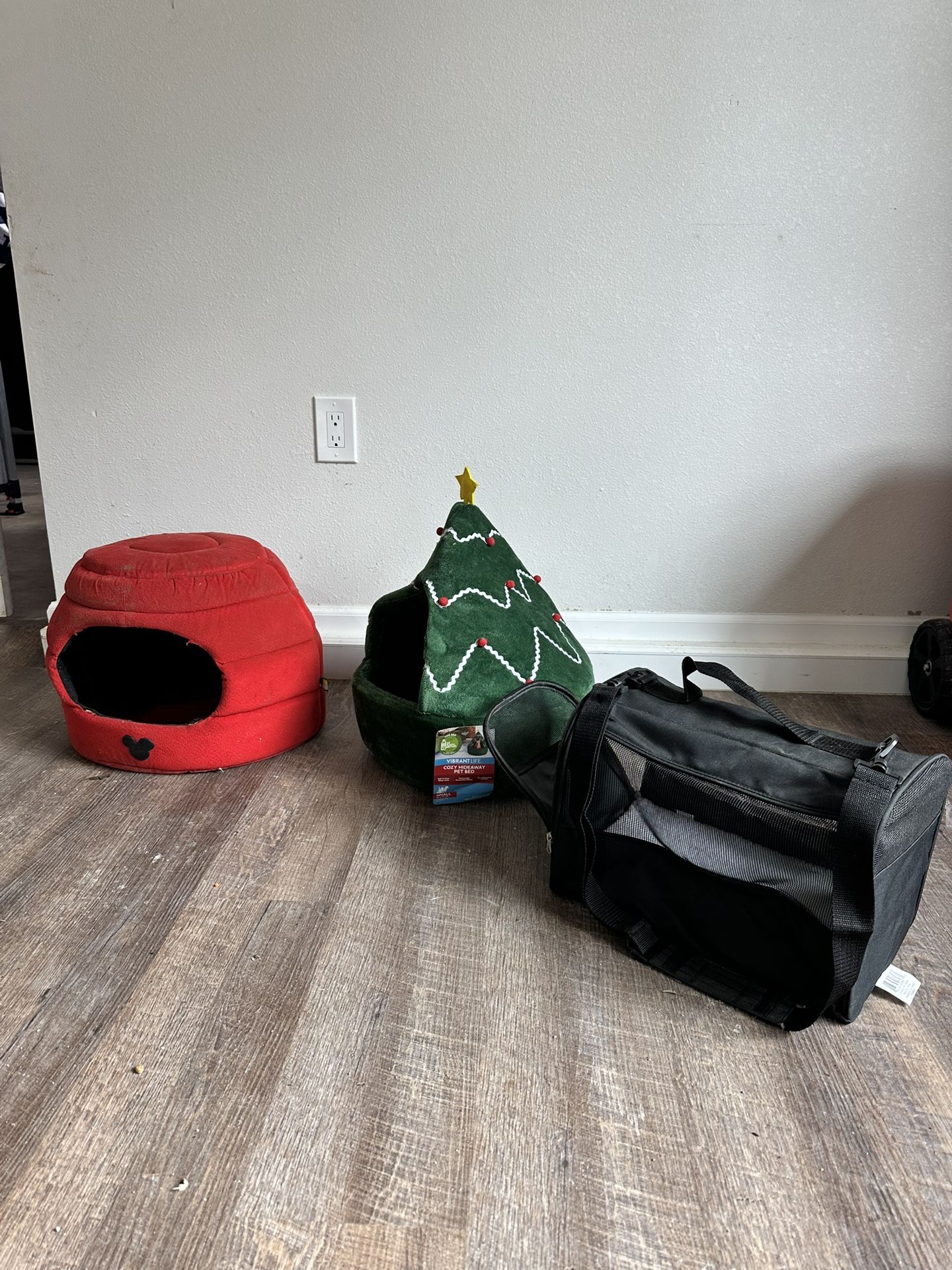 Small Dog/Cat Bed