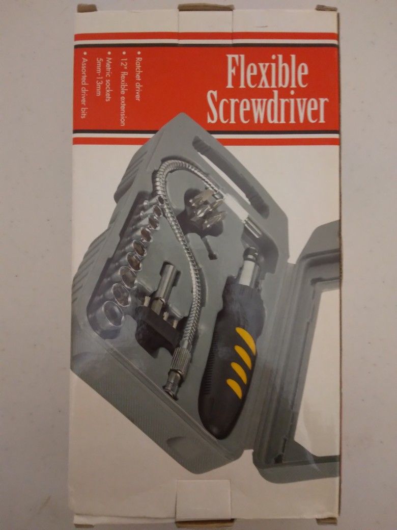 Brand New 26 Piece Flexible Ratcheting Screwdriver Socket Bit Tool Kit