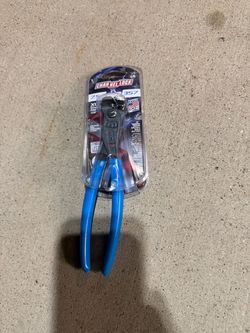 Channellock 7-1/2 in. Cross Cutting Pliers with End Cutter