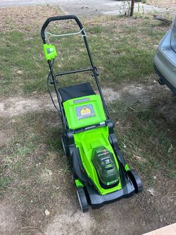 Greenworks Electric Lawn Mower