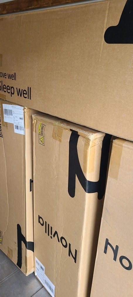 Mattress LIQUIDATION SALE. WE CAN DELIVER FOR A SMALL FEE. Read Description