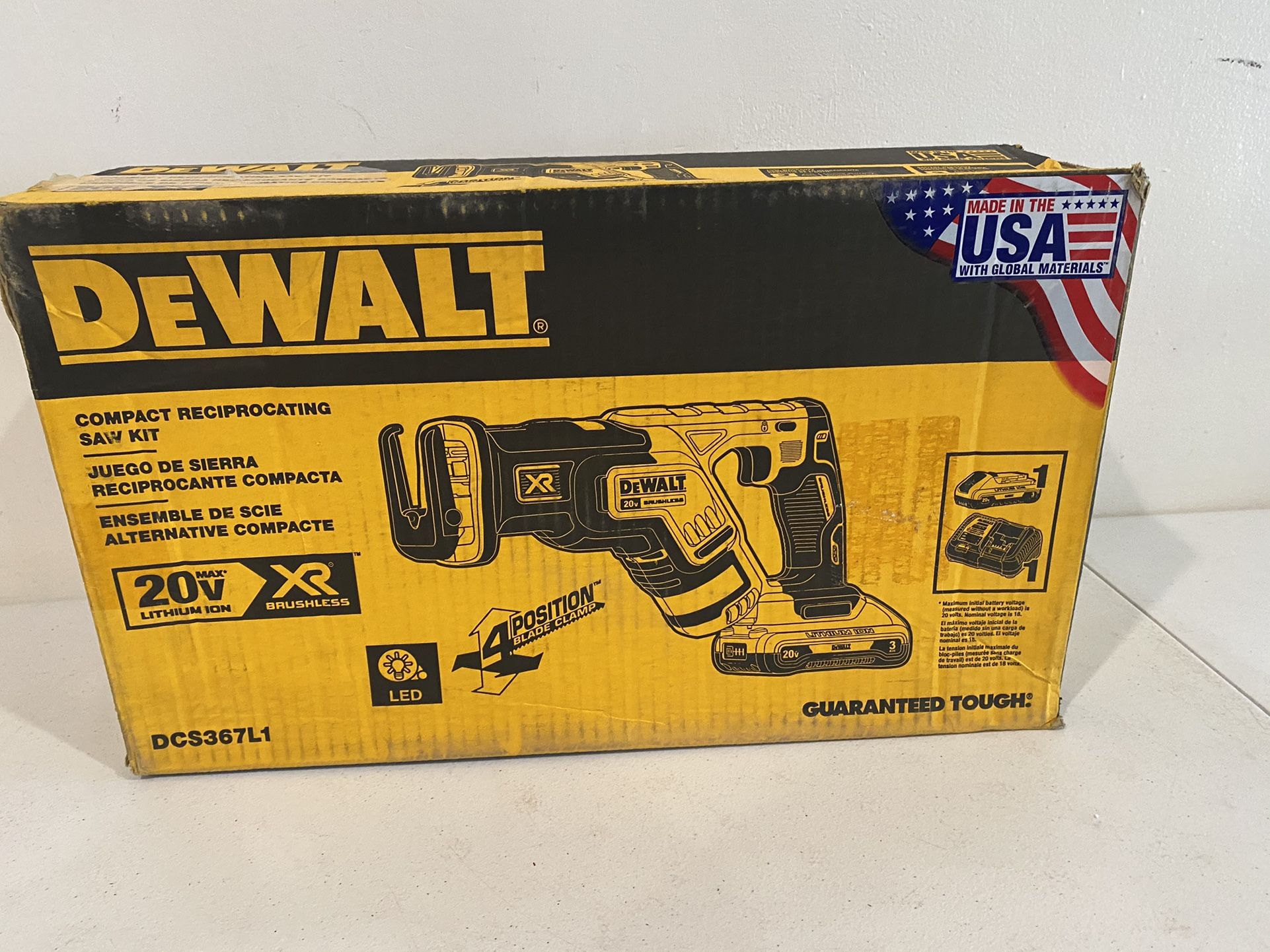 DEWALT 20-Volt MAX XR Cordless Brushless Compact Reciprocating Saw with (1) 20-Volt Battery 3.0Ah & Charger