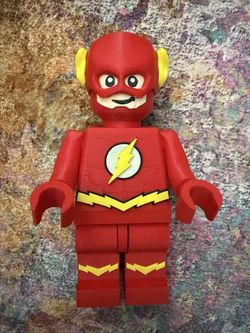 The Flash Giant Lego figure CUSTOM