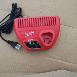 Milwaukee m12 charger