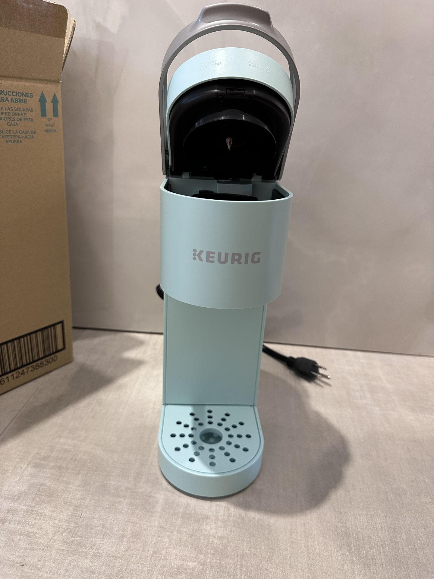 Keurig K-Mini Coffee Maker Color Aqua Blue Oasis