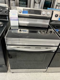 Samsung 30inch. (Year 2025) 4-Burner Electric Range
