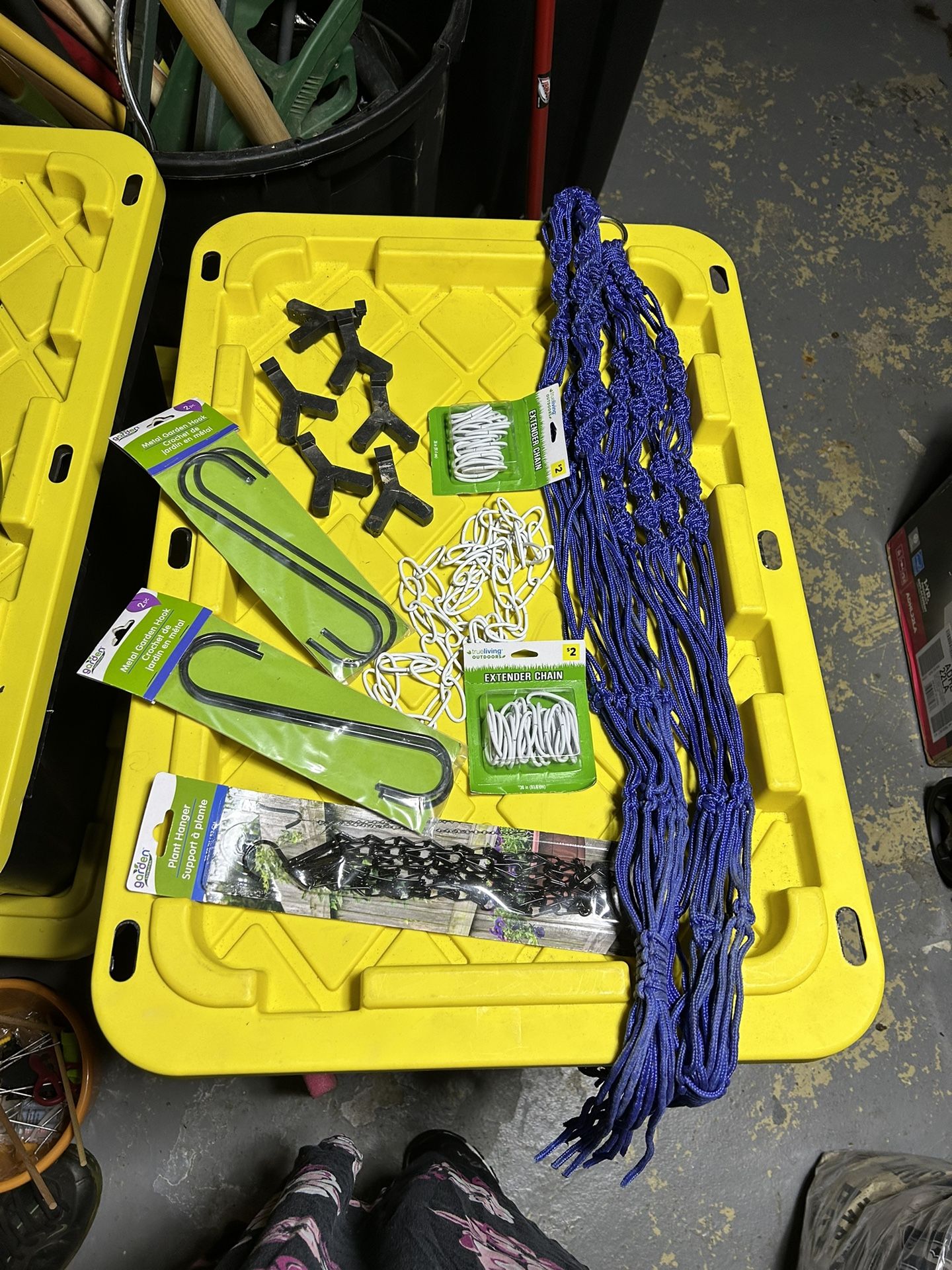 Yard Decor Plant Hangers, Chimes 