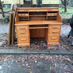 Oak Desk With Drawers 