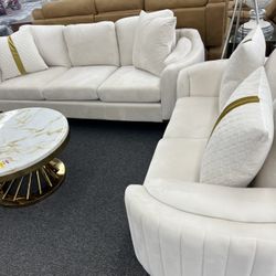Stylish Stunning Couch And Loveseat!