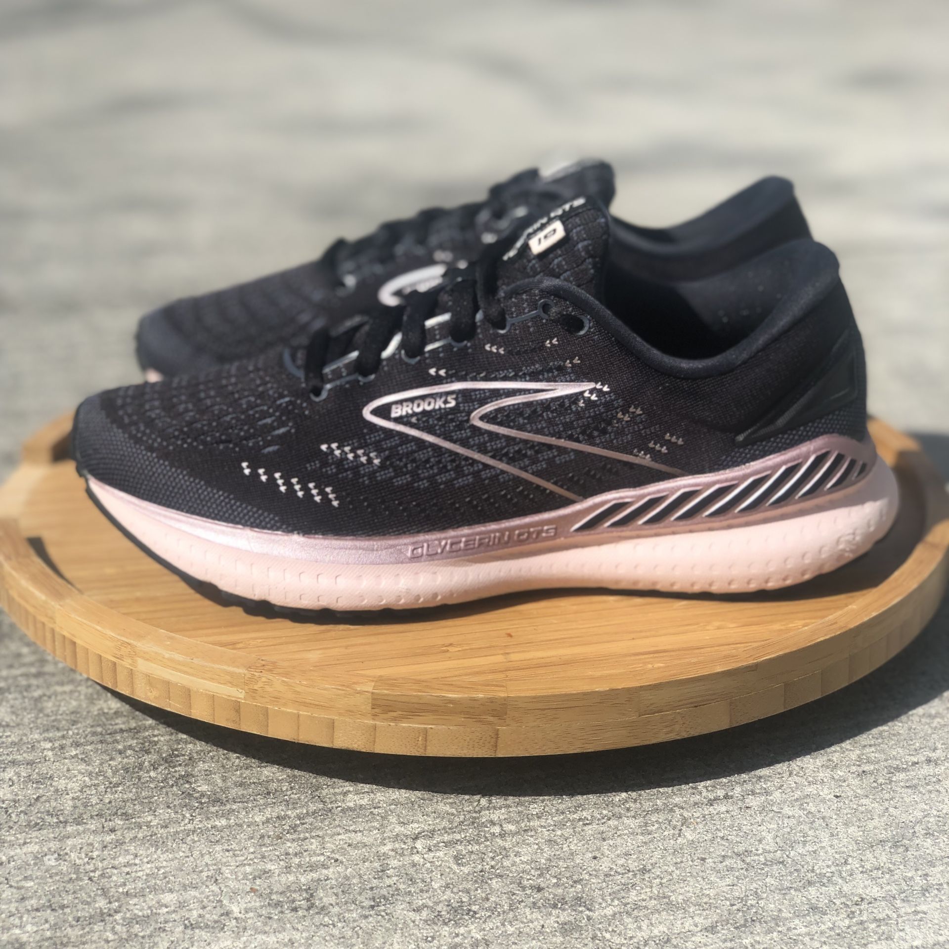 Brooks Glycerin GTS 19 Black Womens Athletic Shoes 120344 1D 074