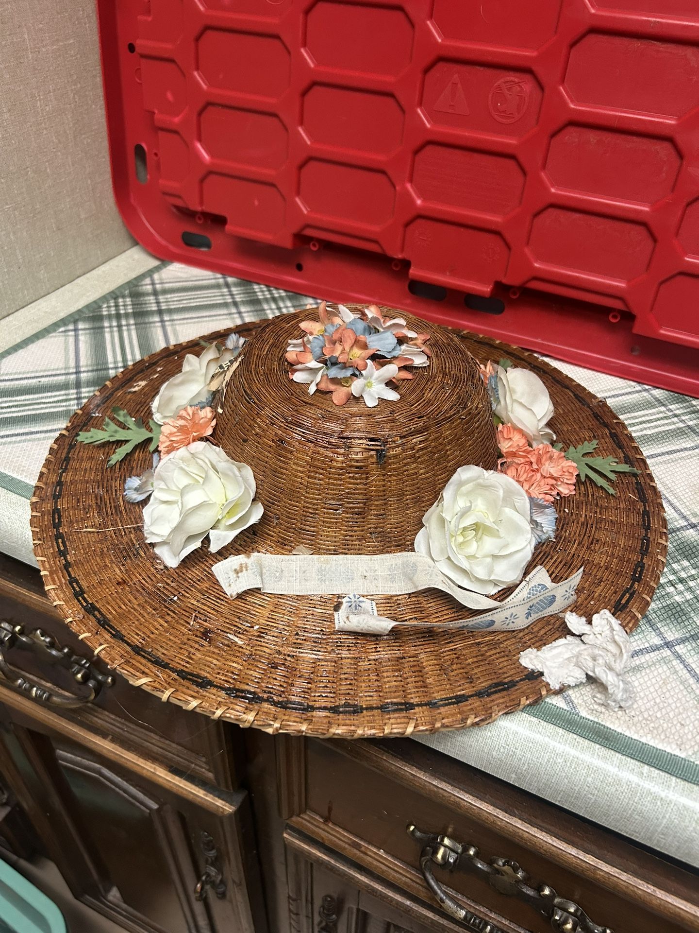 Free Decorative Straw Hat with Flowers