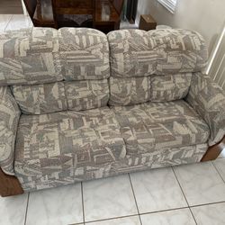 Pull Out Couch 