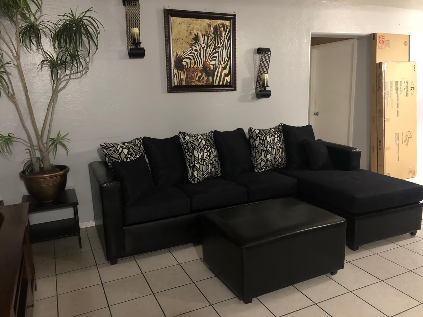 ¡¡¡Sectional with Ottoman Brand New!!!