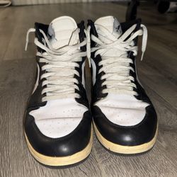 Jordan 1 Mid Black And White