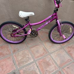 Unisex bike with free helmet