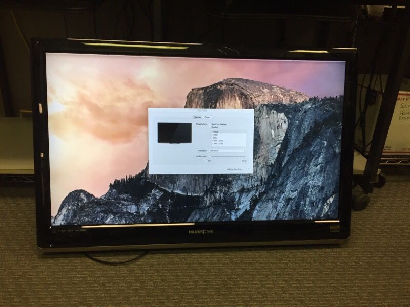 HANNspree 42" LCD TV HSG1102