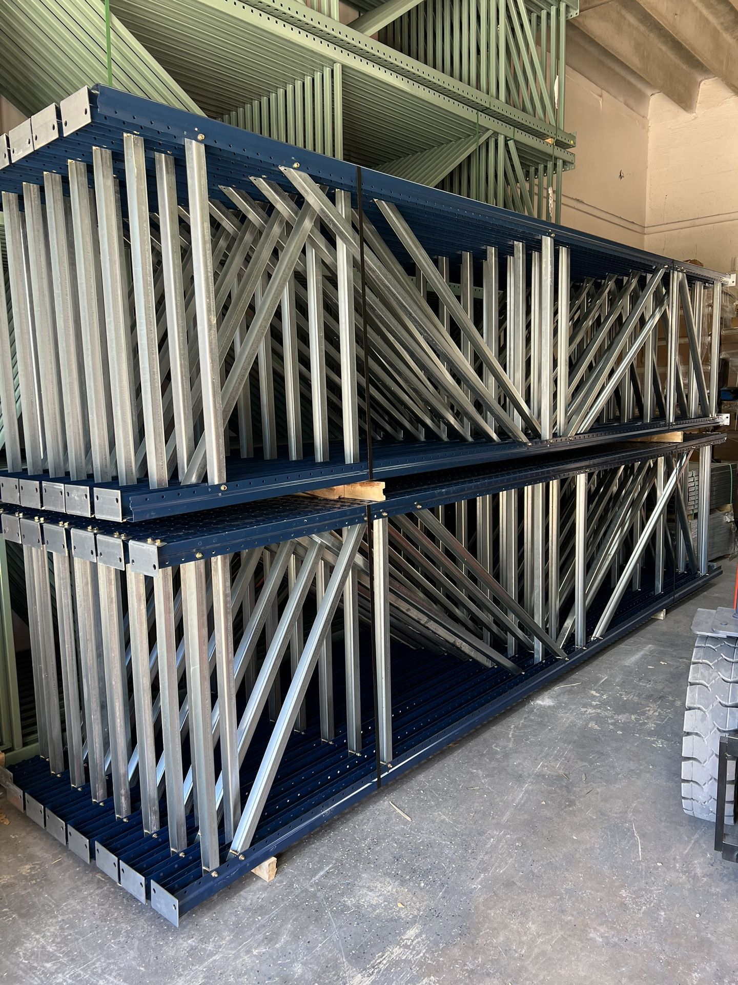 42”x16’ Teardrop Uprights Brand New Made In USA Pallet Racks Blue 42x16