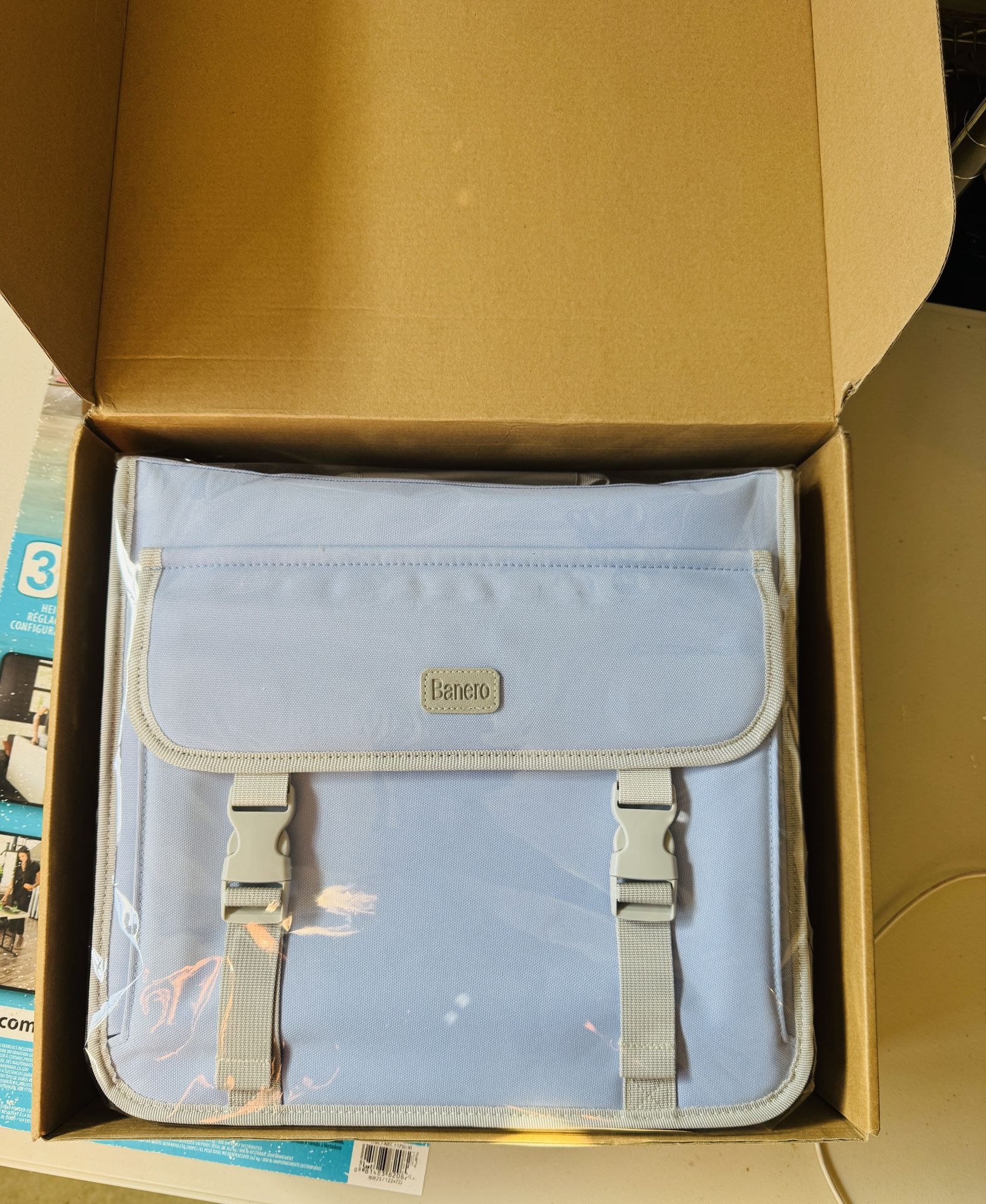 Banero 3” D-Ring Zipper Binder – Light Blue, Brand New in Box