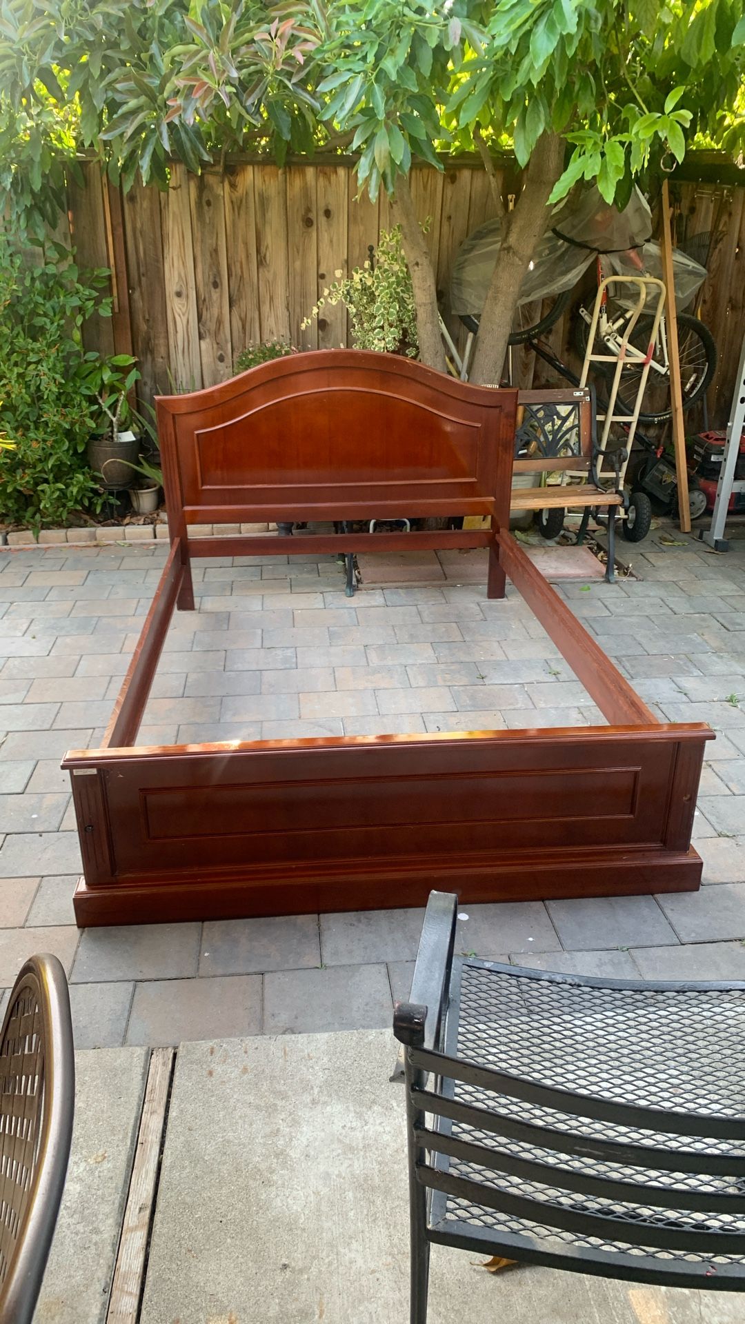 Full Size Bed Frame Like New.