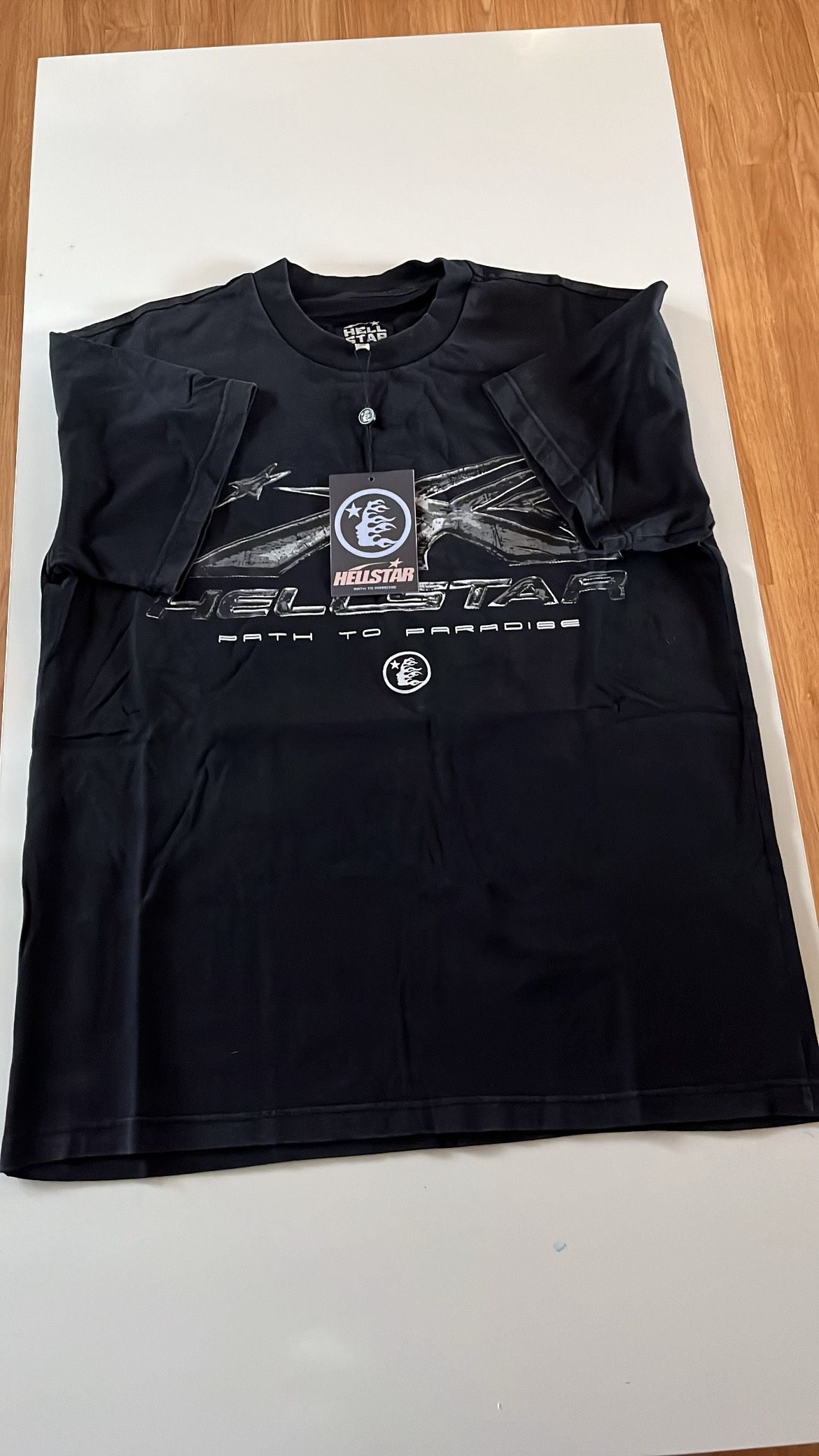 Hellstar black tee size M
