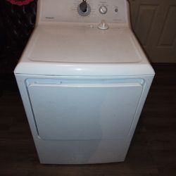 Secadora no funciona el reloj y 2 smart tvs no se miran solo se oyen todo x $100