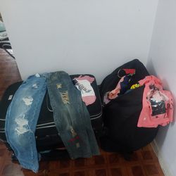3 boxes of clothes from baby to adult mix together