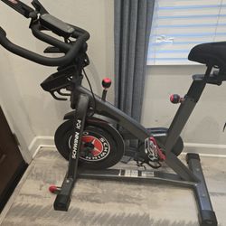 Schwinn IC4 Bike