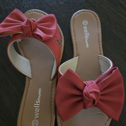 WOMENS SIZE 8.5 RED SANDALS