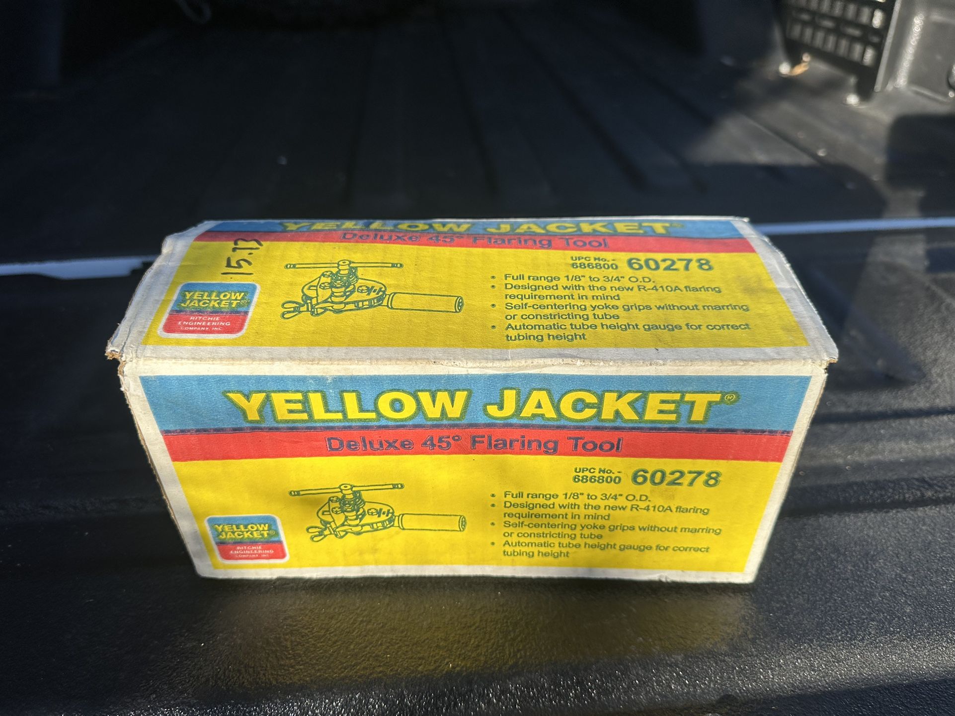 Yellowjacket Deluxe Flaring Tool