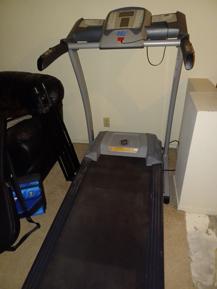 Nautilus T514 Treadmill