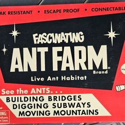 New Vintage Uncle Milton Ant Farm 