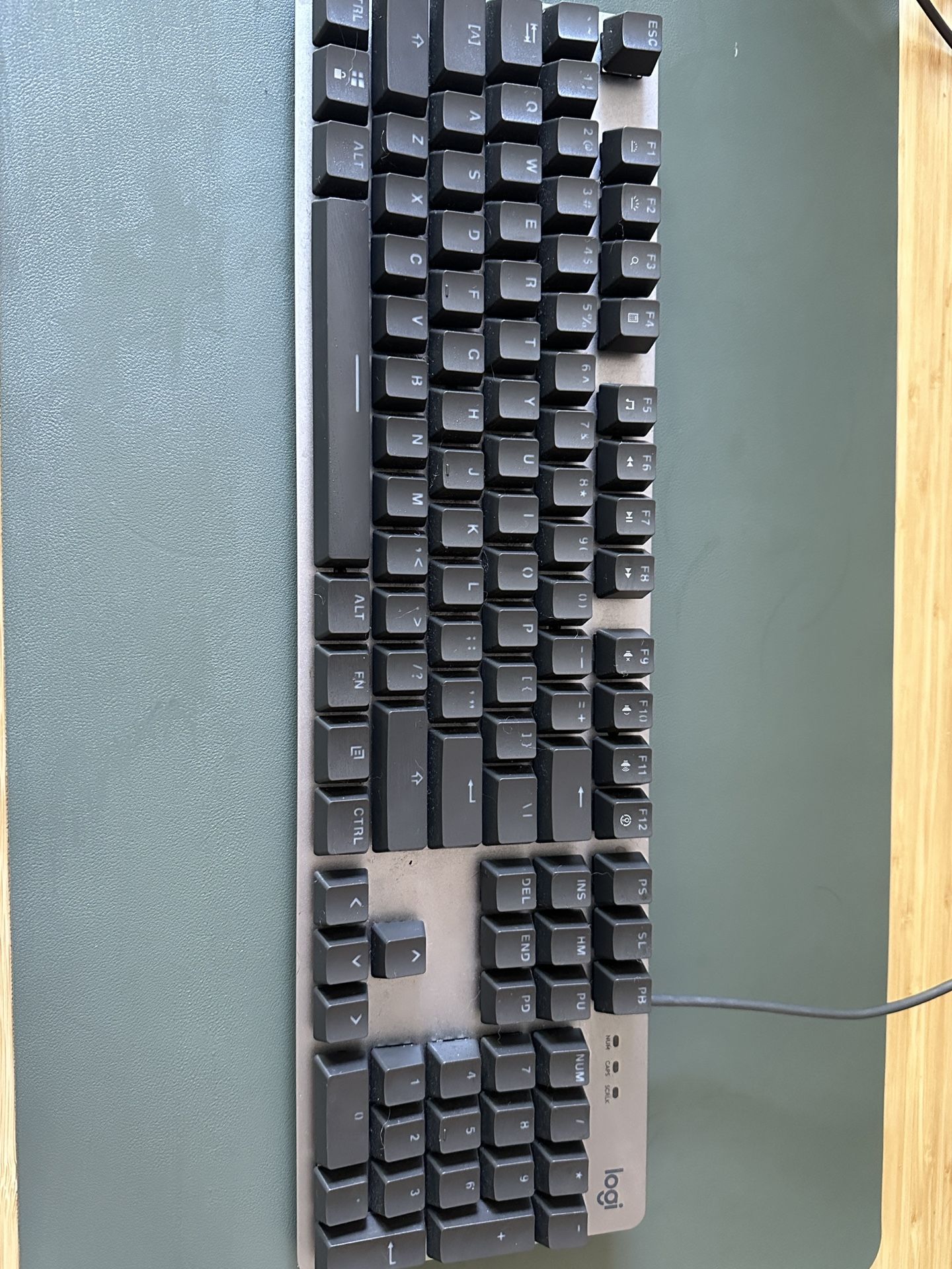 Logi mechanical Keyboard