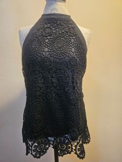 Sleeveless Lacey Black top