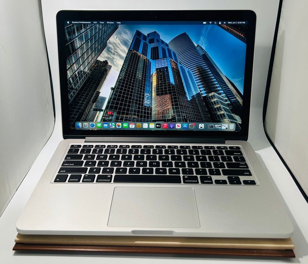 Apple MacBook Pro 13” 2015 Core i5 16GB 256GB OS Monterey Fully Functional